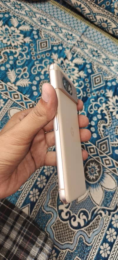 Google Pixel 8