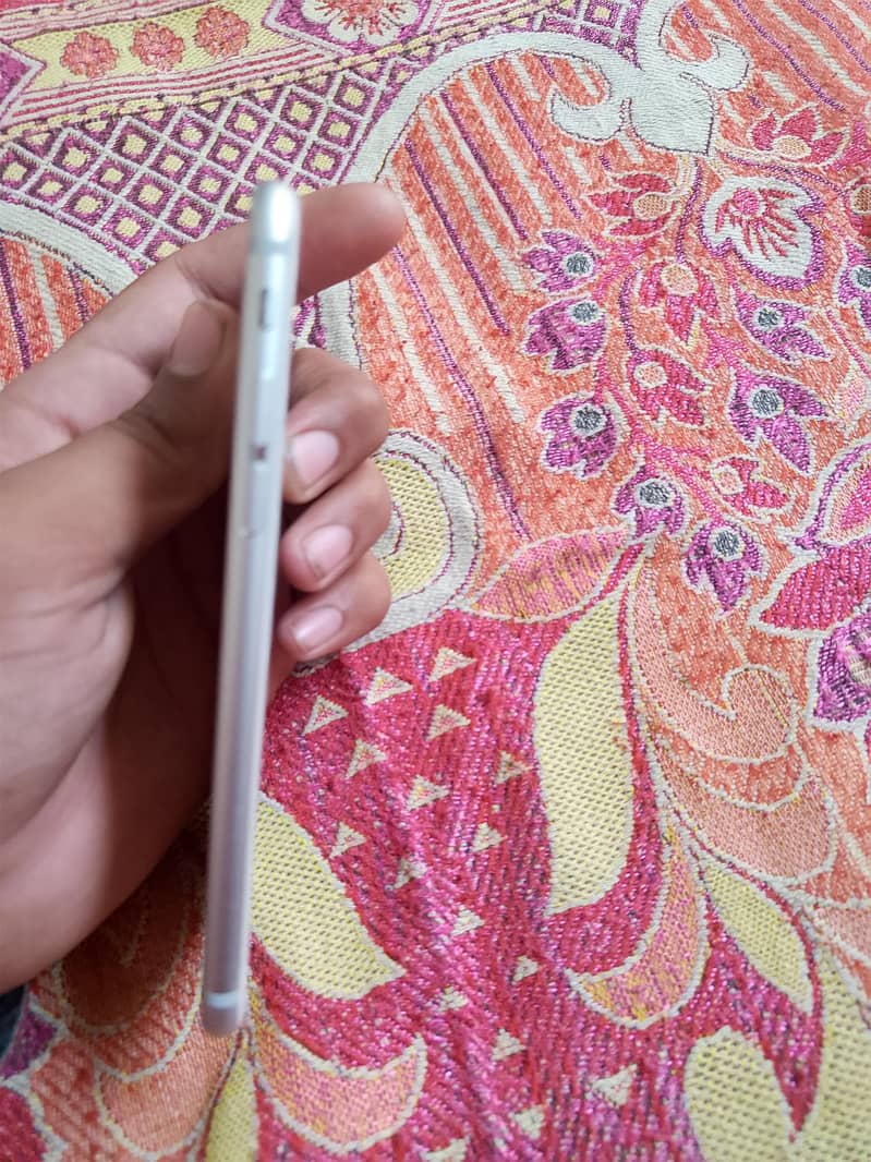 Apple iPhone 6 1