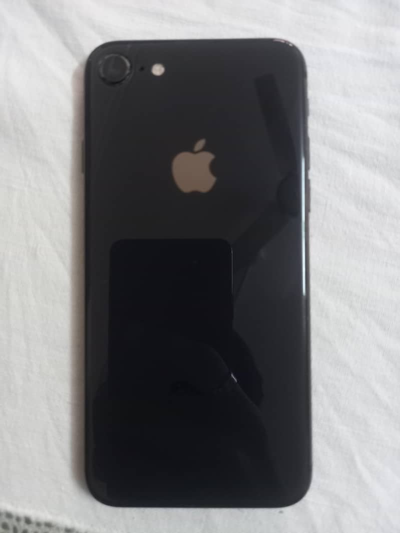 Apple iPhone 8 3