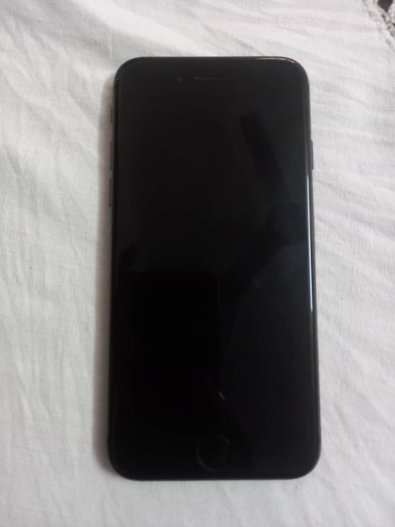Apple iPhone 8 4