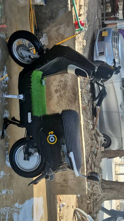 Crown scooty for sale new betry
