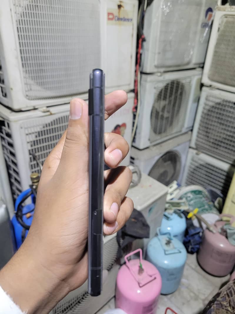Google Pixel 7a 2