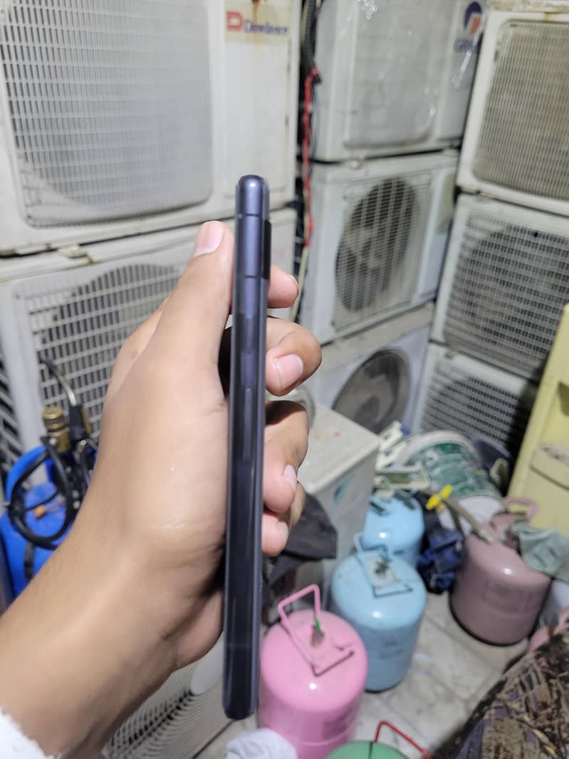 Google Pixel 7a 3