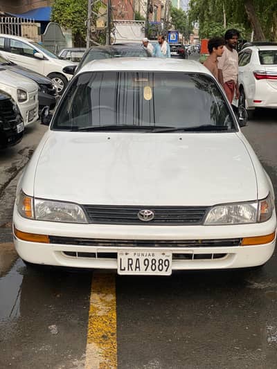 Toyota Corolla XE 2001