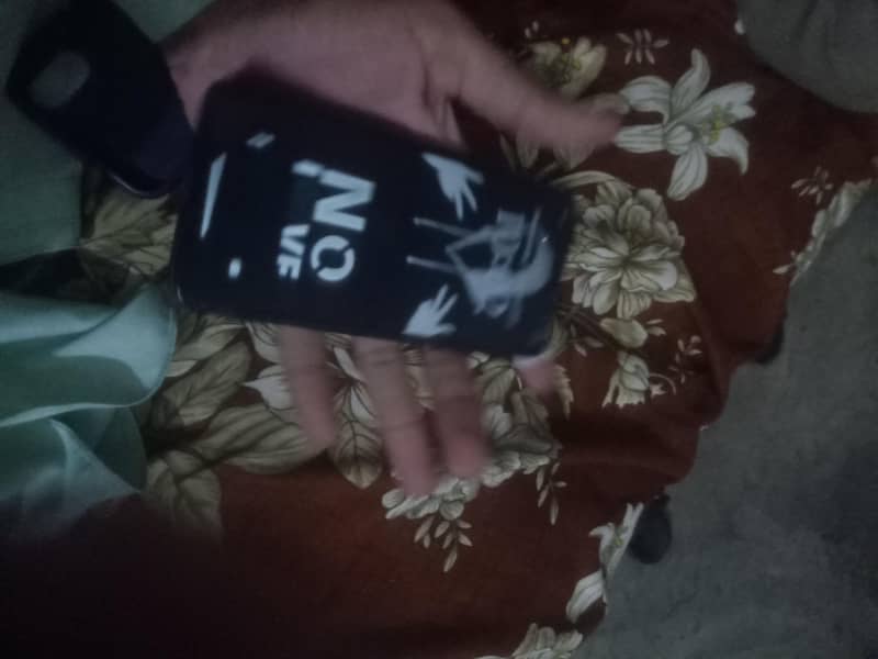 Apple iPhone X 4