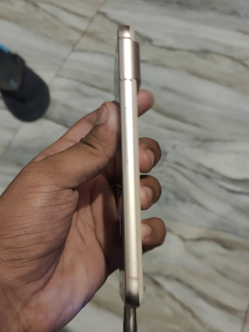 Google Pixel 8 read ad!! 4