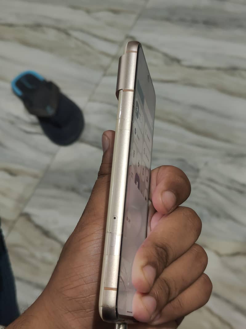 Google Pixel 8 read ad!! 5