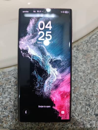 Samsung Mobile S22 Ultra 8/ 128   10/10 condition