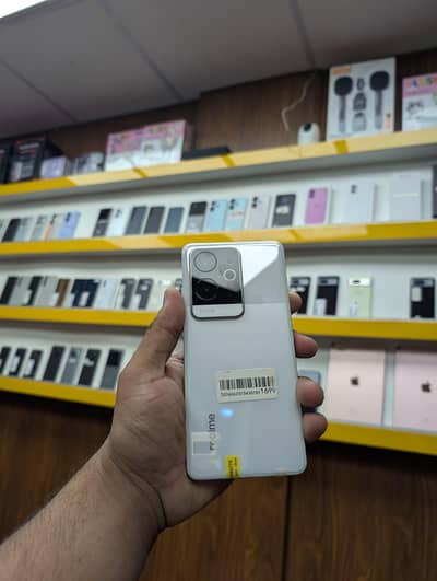 Realme GT 6 (NON PTA) ( NON ACTIVE)