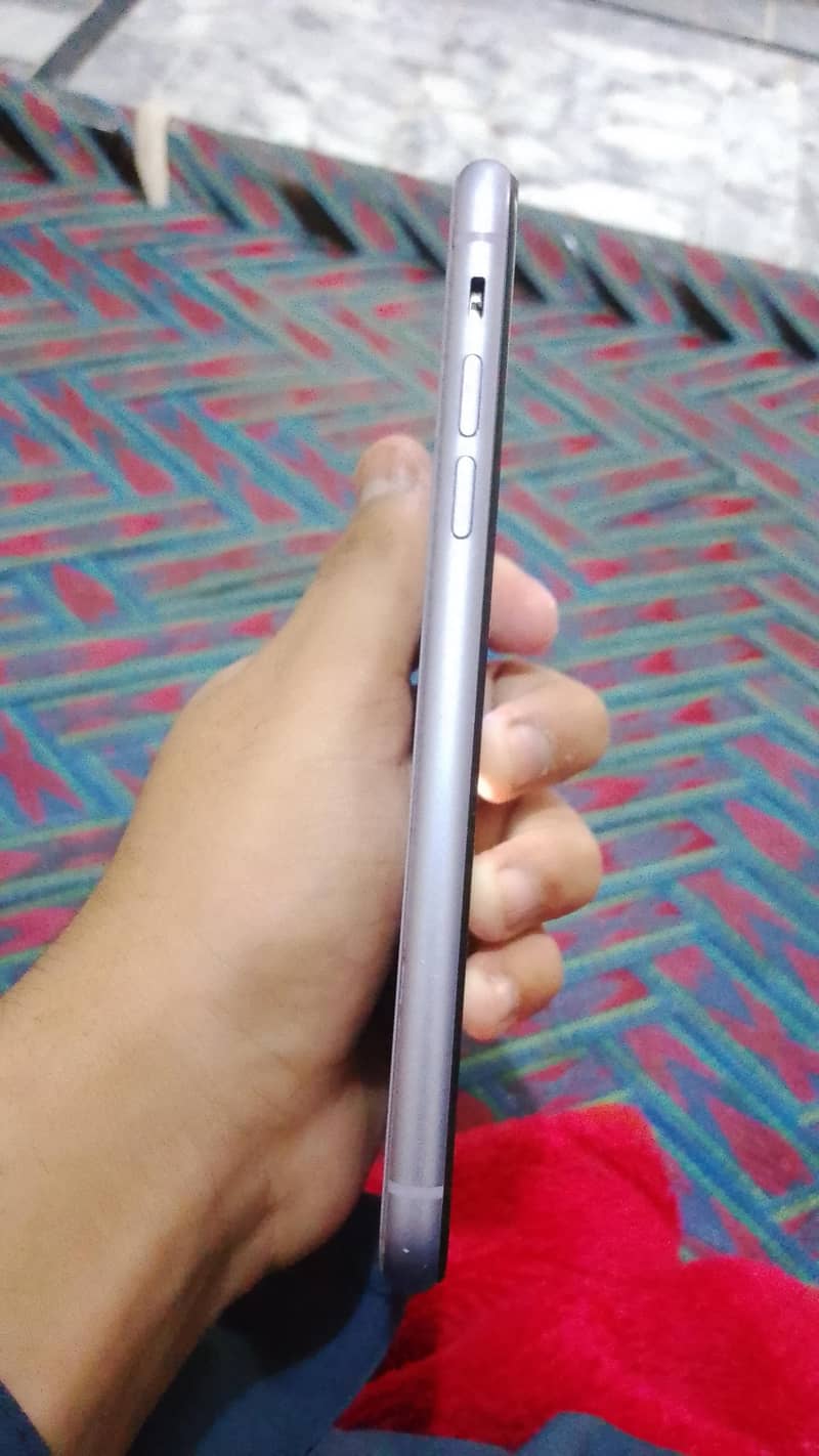 Apple iPhone 11 2