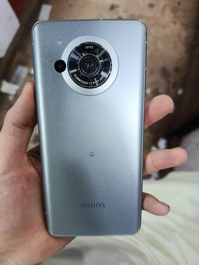 Sharp aqous r7 gaming mobile