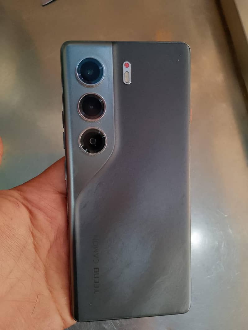 Tecno CAMON 40 Pro 2