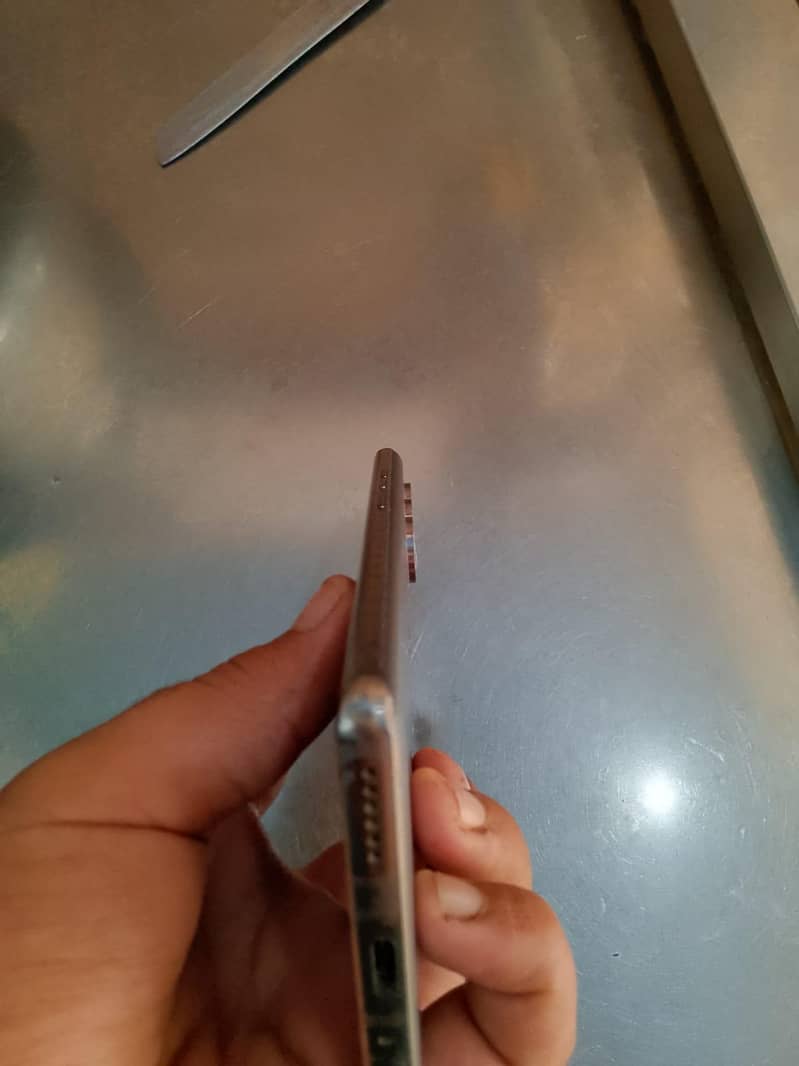 Tecno CAMON 40 Pro 5
