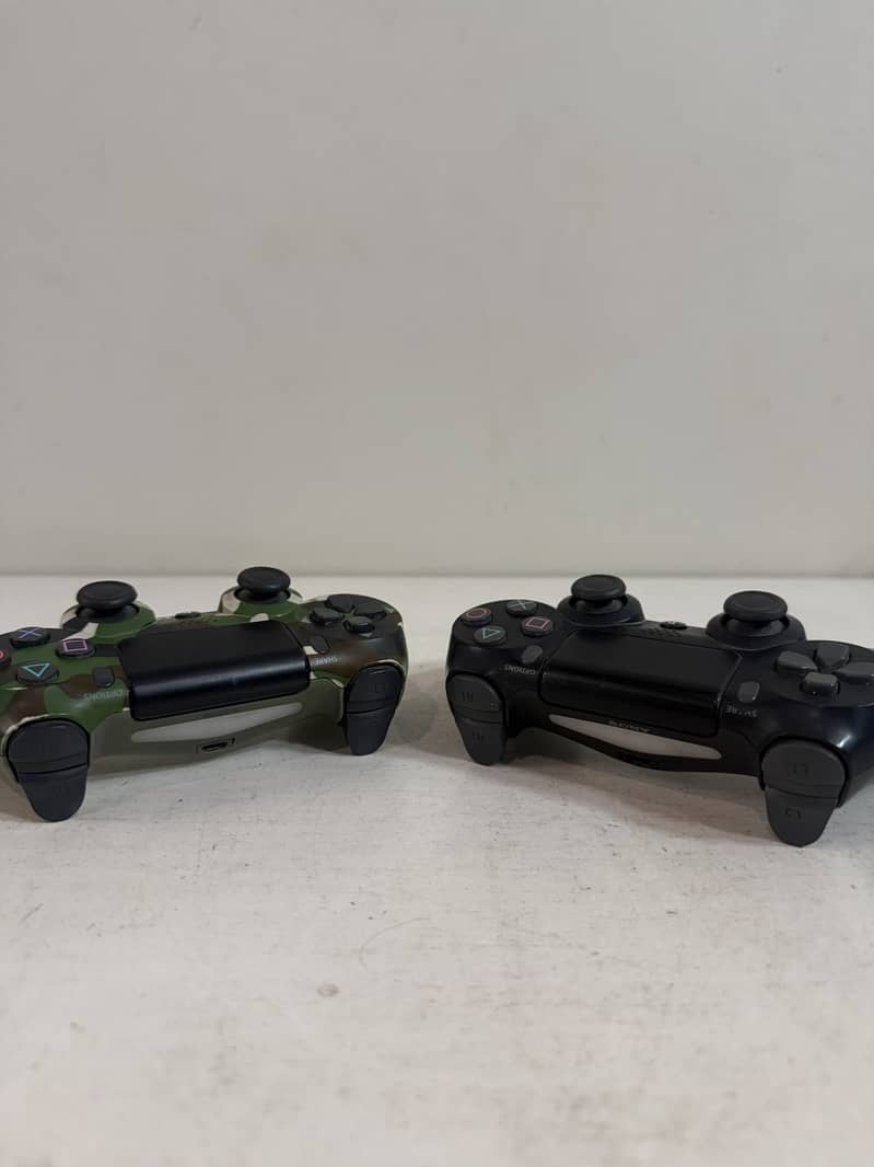 2× PS4 Copy Controllers – Good Condition 0