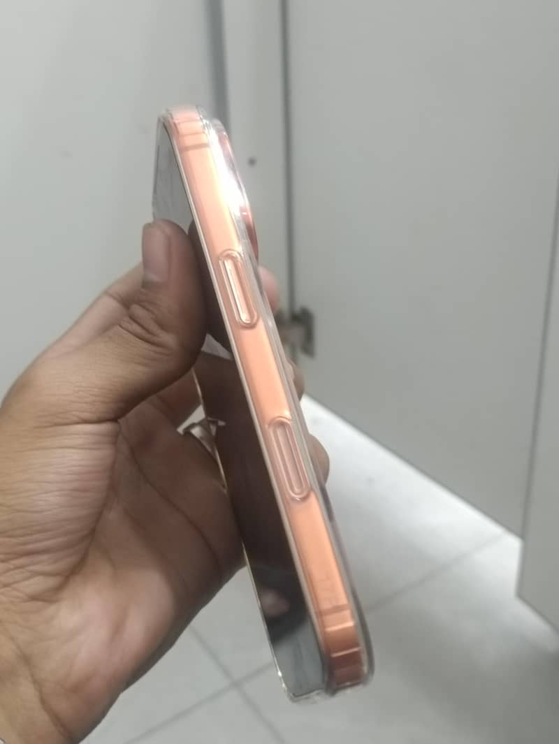 Apple iPhone 17 Pro 1