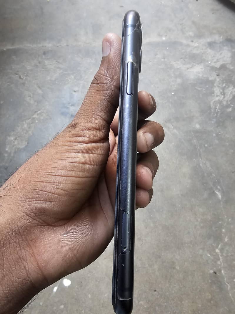 Apple iPhone 11 2