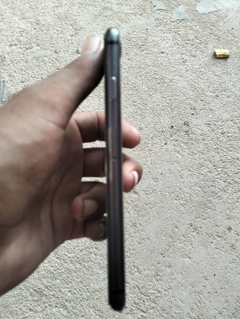 Apple iPhone 8 2