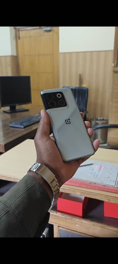 One Plus 10T | 16-256GB | read discription