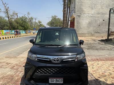 Toyota Roomy XS 2021