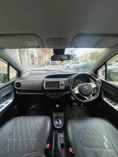 Toyota Vitz 2015