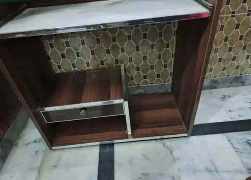 Computer table for sale 3