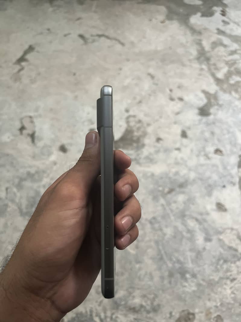Google Pixel 8 3