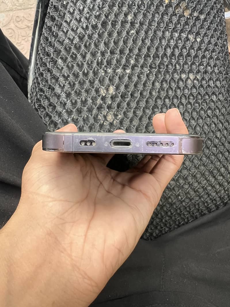 Apple iPhone 14 Pro 4