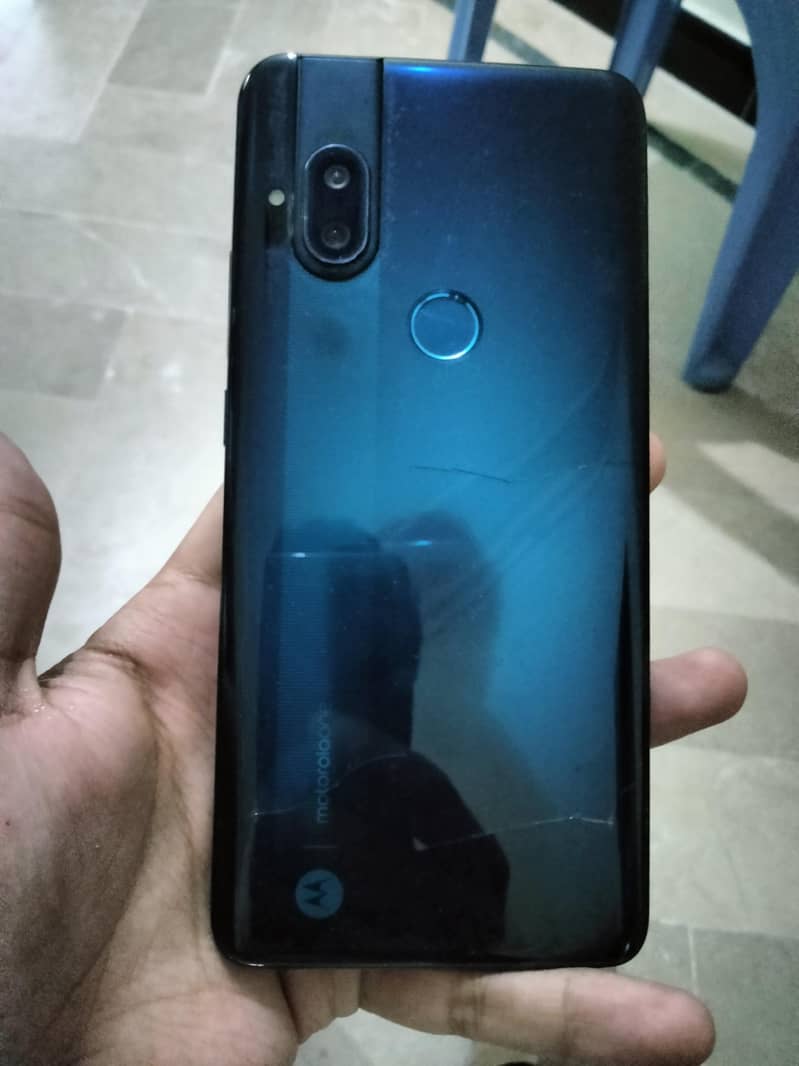 Motorola One Hyper 6