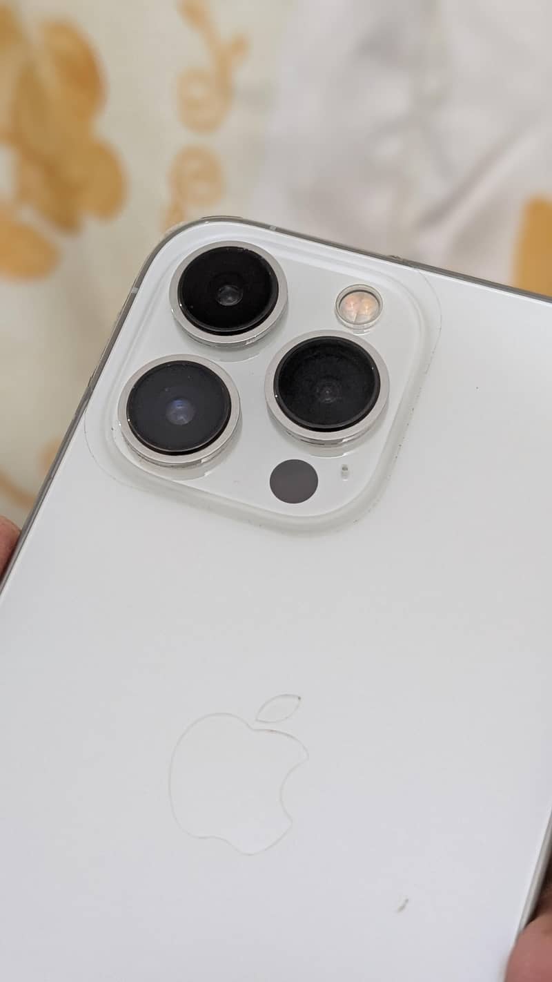 Apple iPhone 13 Pro 9