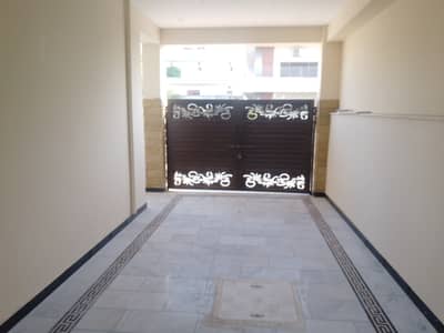 Prime location 1 kanal upper portion for rent