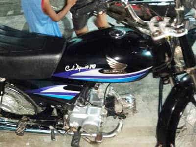 Honda CD 70 baik for sale My call WhatsApp  03220428213