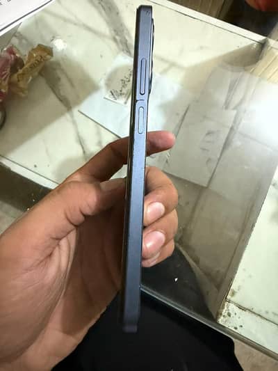 Realme C63