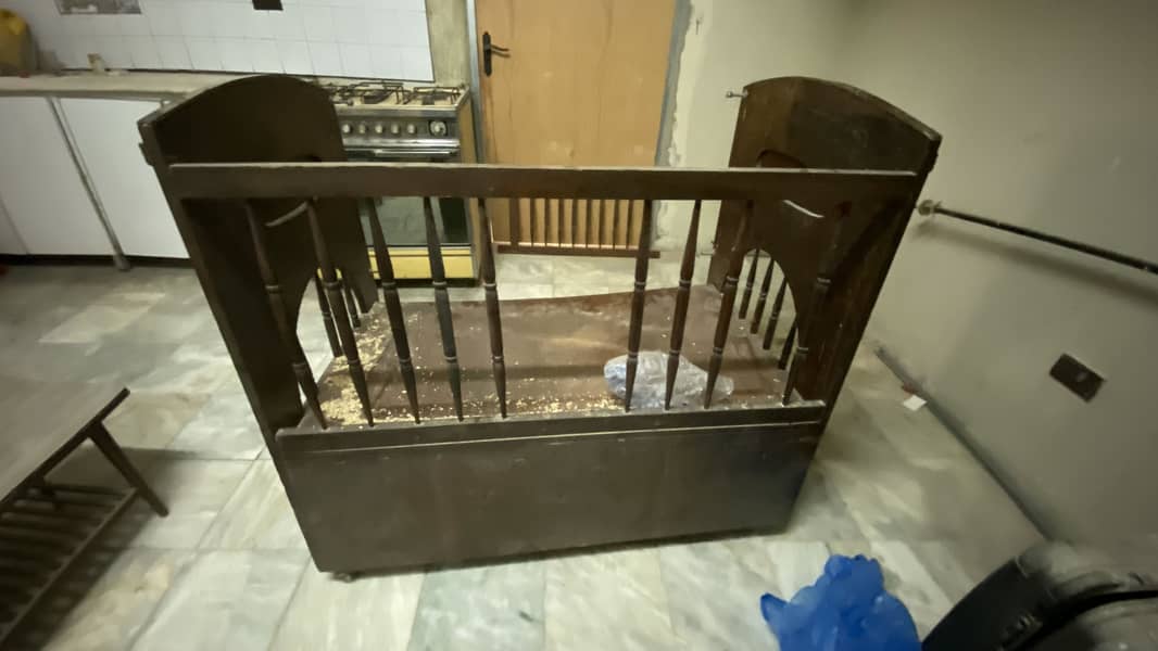 Baby Cot 3