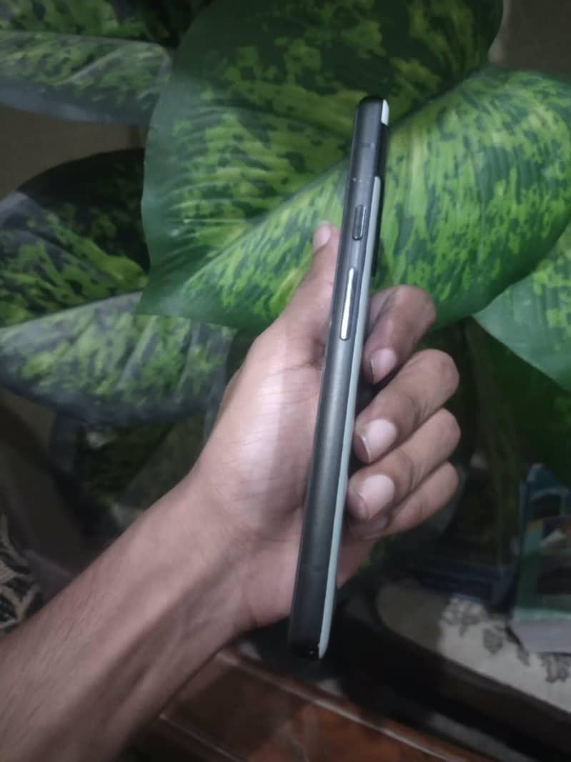 Google Pixel 6a 3