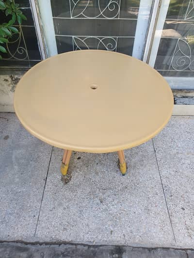 6 Chairs And Table