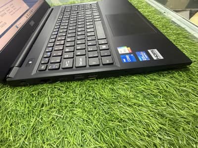 Intel core i5 12Th Gen 15” stone uk