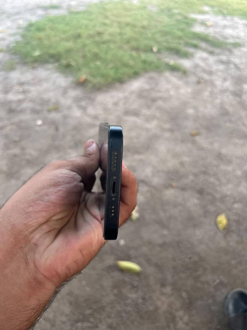 Apple iPhone 14 2