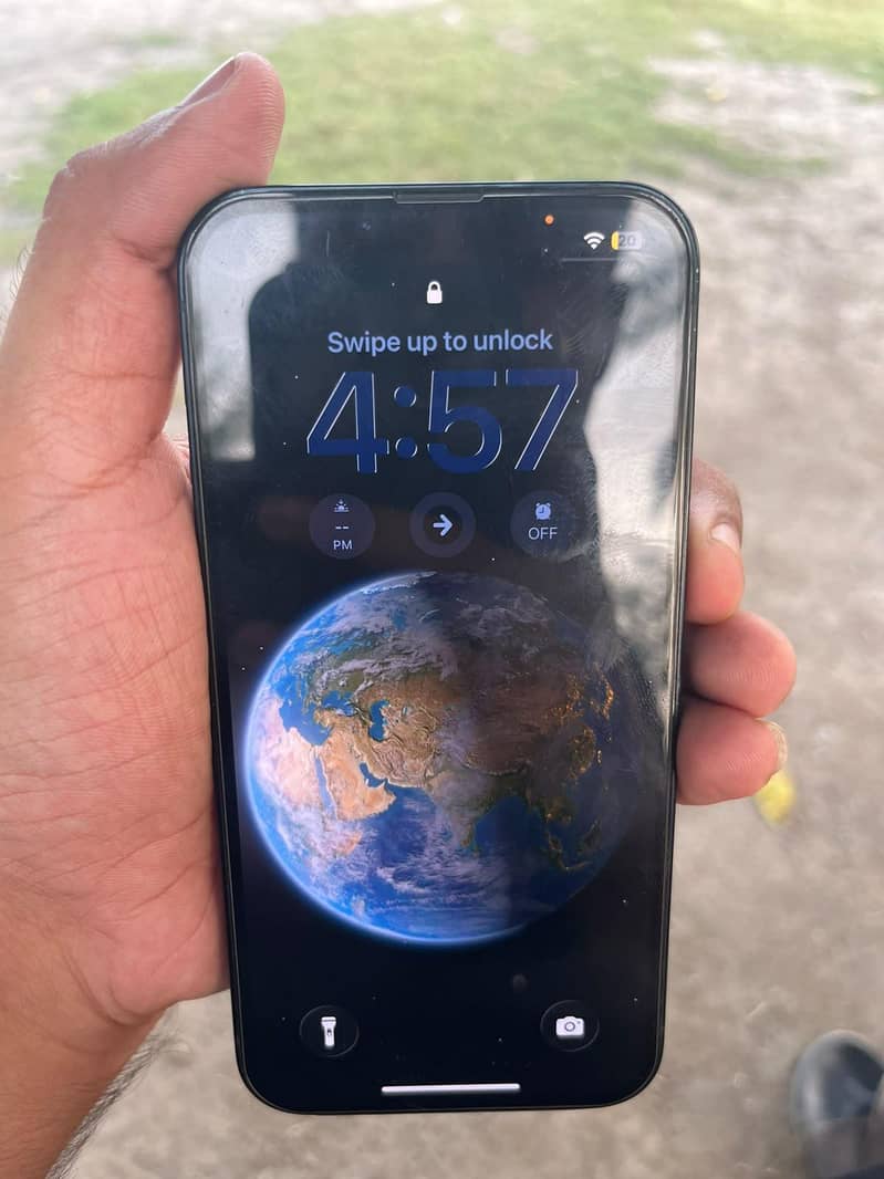 Apple iPhone 14 3