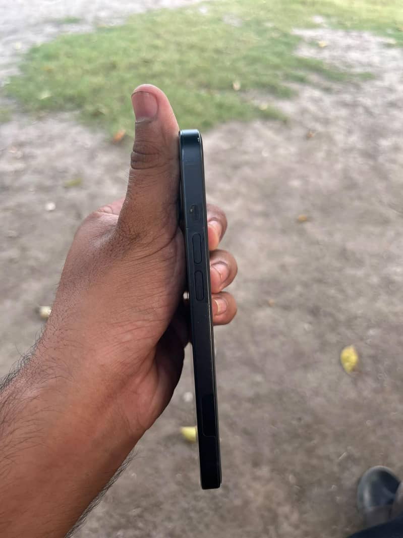 Apple iPhone 14 5