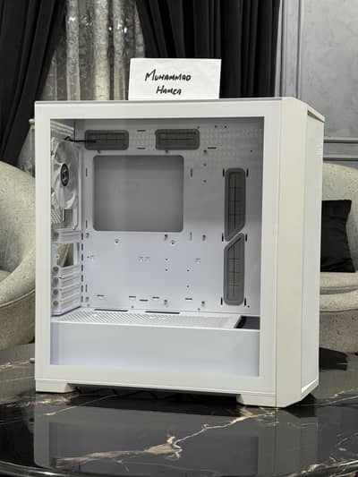 LianLi Casing like new for sale