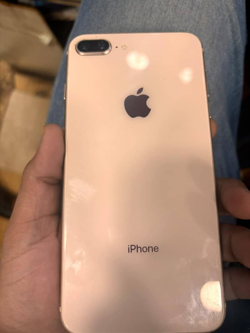 Apple iPhone 8 Plus 1