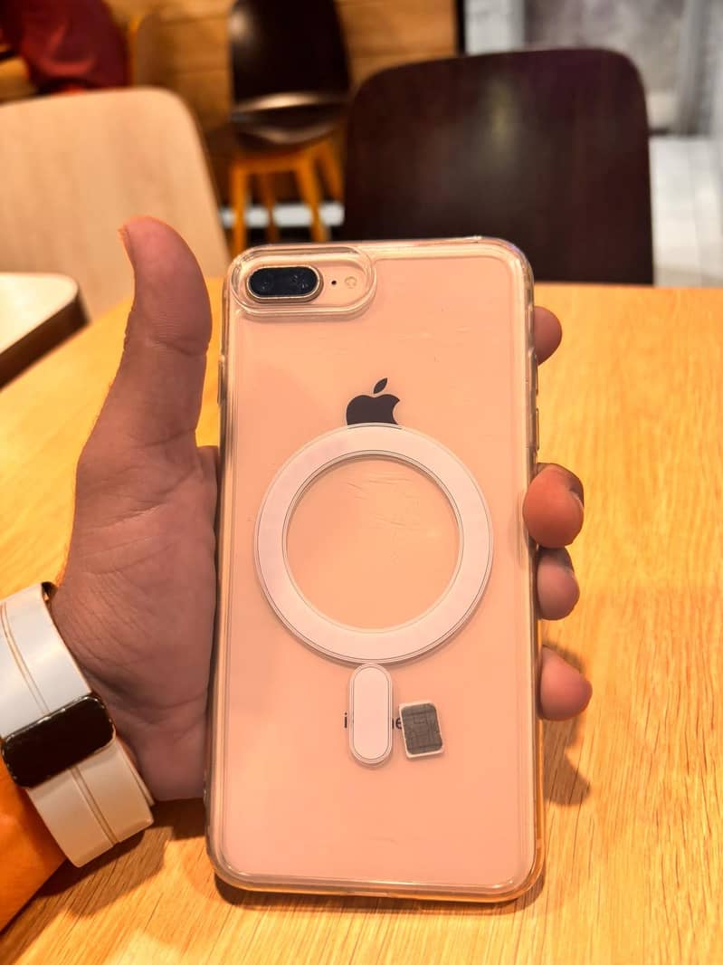 Apple iPhone 8 Plus 2