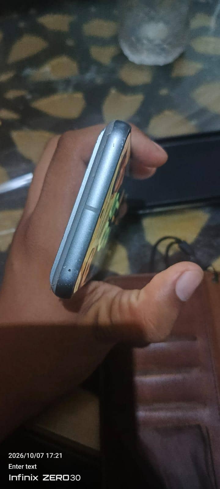 Google Pixel 8 4