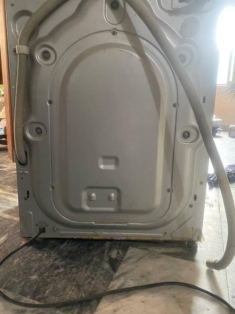 Dawlance front load machine 2