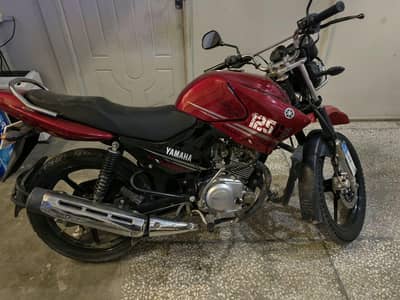 YBR 125 YAMAHA