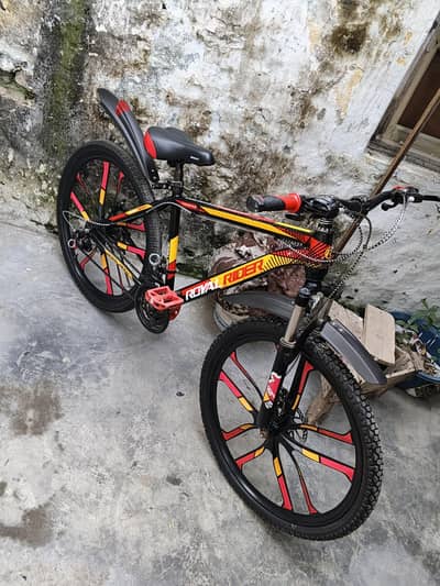 imported cycle with Aly Wheels and Hidrolic suspensions and disk