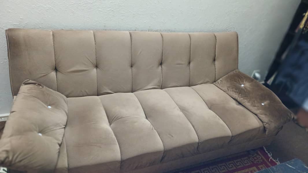 SOFA AND SOFA CUMBED 1