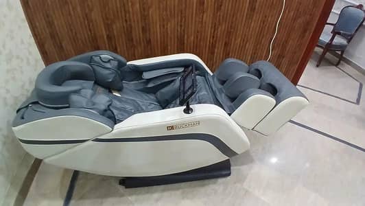 Premium JC Buckman Massage Chair – Zero Gravity Reclining