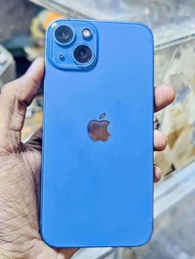 Apple iPhone 13
