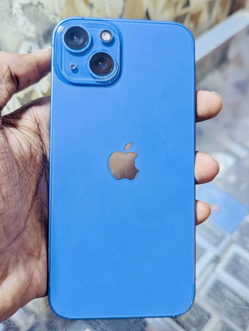 Apple iPhone 13 2